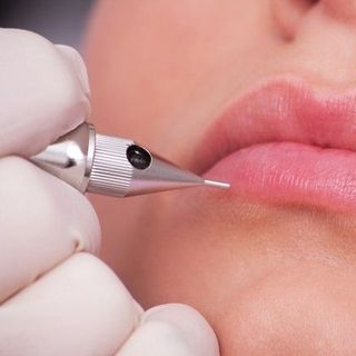 Phun chân mày tản bột/phun môi 3d công nghệ hàn và làm hồng nhũ hoa chỉ có 750k nhân ngày tri ân kh tại beauty hân spa