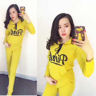 Bộ nỉ nữ