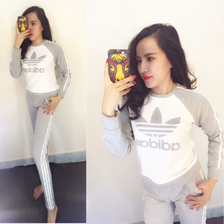 Bộ nỉ nữ