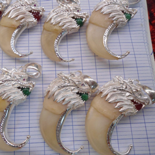 Móng hổ gấu