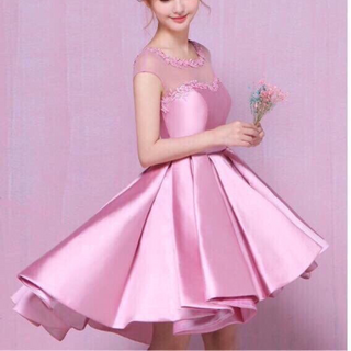 Đầm xoè hai lớp đuôi tôm
