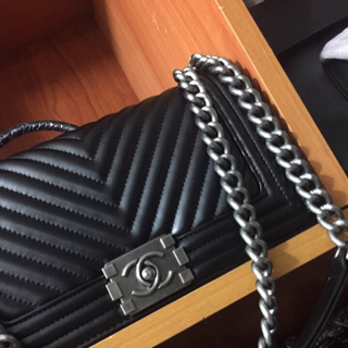 Chanel boy super sale