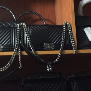 Chanel boy super sale