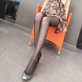 Quần tất họa tiết