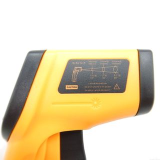 Nhiệt kế điện tử hồng ngoại benetech gm320
