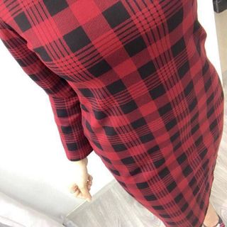 Đầm body caro