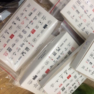 Bộ test nước hoa chiết pháp 100 quá nhiều mùi để các bạn lựa chọn mùi nam mùi nữ đầy đủ luôn ạ set 20 mẫu có bán lẻ nhe giá sỉ cũng thơm lắm luôn