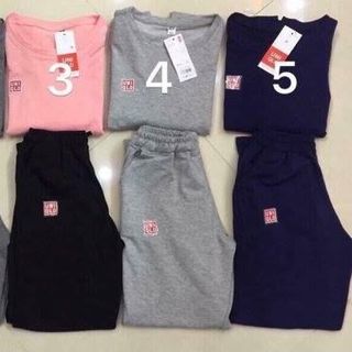 Bộ nỉ uniqlo dư chất vải dầy và đanh