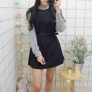 Đầm phối sọc kèm belt