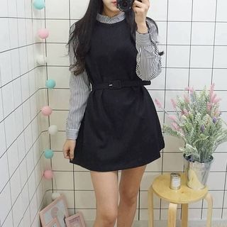 Đầm phối sọc kèm belt