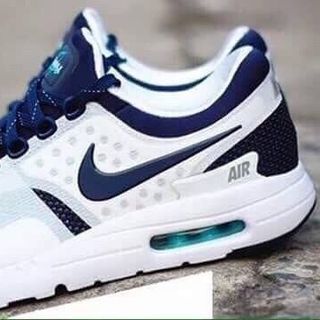 Giày nike và adidas