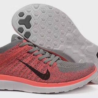 Giày nike và adidas