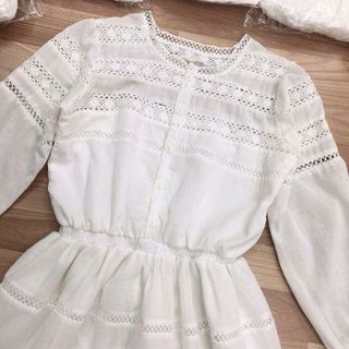Đầm xô xòe ren tay dài