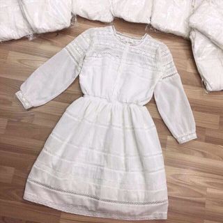 Đầm xô xòe ren tay dài