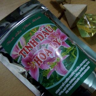 Tinh dầu treo xe hoa ly