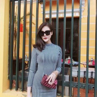 Váy zz khoét lưng