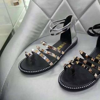 Sandals dây đan nạm đinh quảng châu