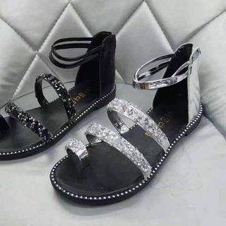 Sandals dây đan nạm đinh quảng châu