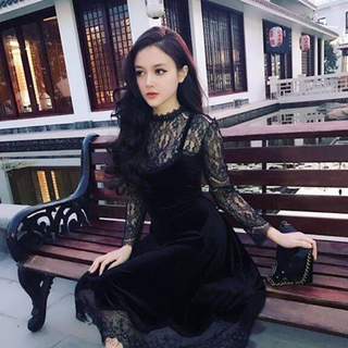 Đầm xòe nhẹ phối ren