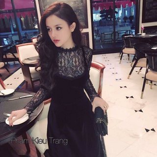 Đầm xòe nhẹ phối ren
