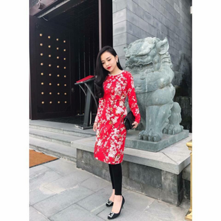 áo dài gấm hoa đào kết hạt