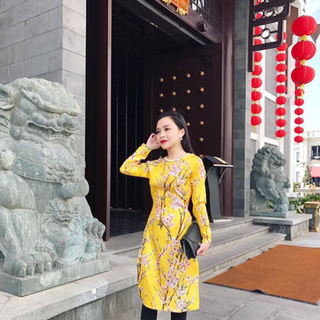 áo dài gấm hoa đào kết hạt