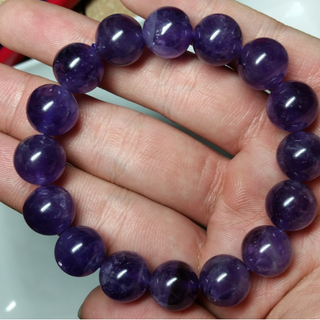 Chuỗi đá đeo tay phong thủy
