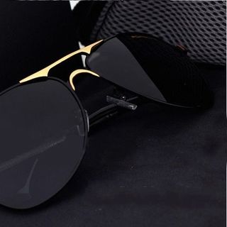 Kính mắt p8000