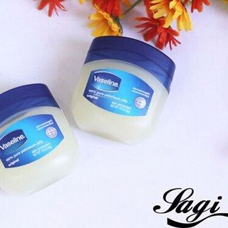 Dưỡng môi dữ ẩm da mặt vaseline giá sỉ