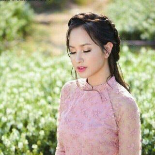 Áo dài ren phối váy