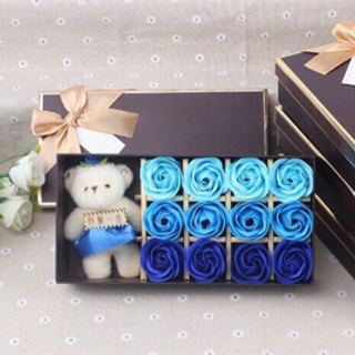 Hộp 12 bông hồng sáp