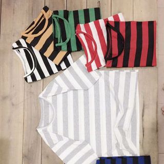 Áo crop top from rộng
