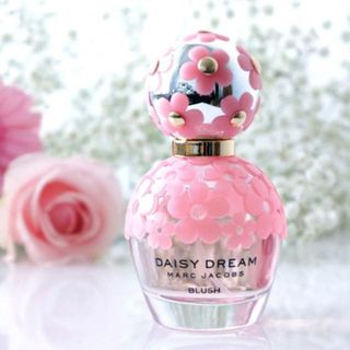 Nuớc hoa daisy hồng 50ml giá sỉ