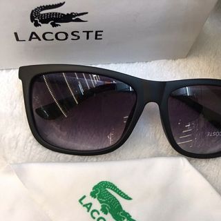 Mắt kính mát lacoste