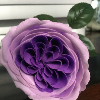 Bông hồng sáp hàn
