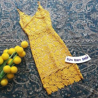 Đầm body ren 2 dây