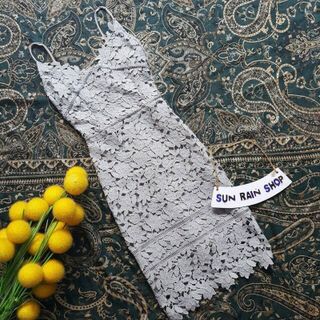 Đầm body ren 2 dây
