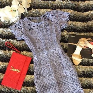 Đầm body tay con
