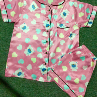 Đồ bộ quần đùi phi bóng cổ sen cổ vest