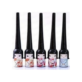 Kẻ mắt búp bê mac