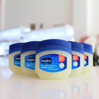 sáp dưỡng ẩm vaseline 100 pure petroleum giá sỉ