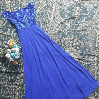 Đầm maxi dự tiệc hay đi biển trễ vai
