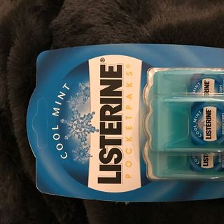 Miếng ngậm thơm miệng listerine