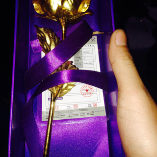 Hoa mạ vàng 24 có đế