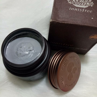 Mặt nạ đất sét núi lửa innisfree
