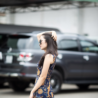 Đầm hoa lại ren