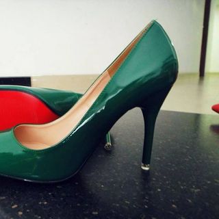 Cao gót louboutin