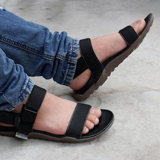 Sandal dr martens hàng thái