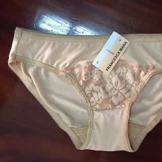 Quần thun lạnh viền ren mara