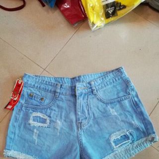 Quần short nữ